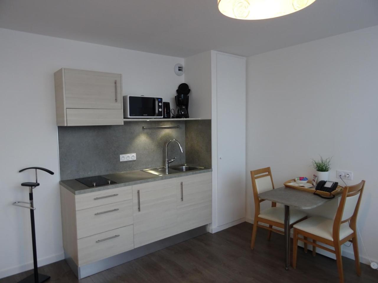 Aparthotel Domitys Les Sarments Blonds Montpellier Exterior foto